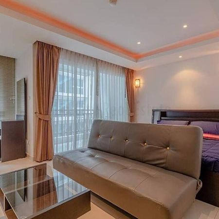 Avenue Residence C5 Pattaya Eksteriør billede