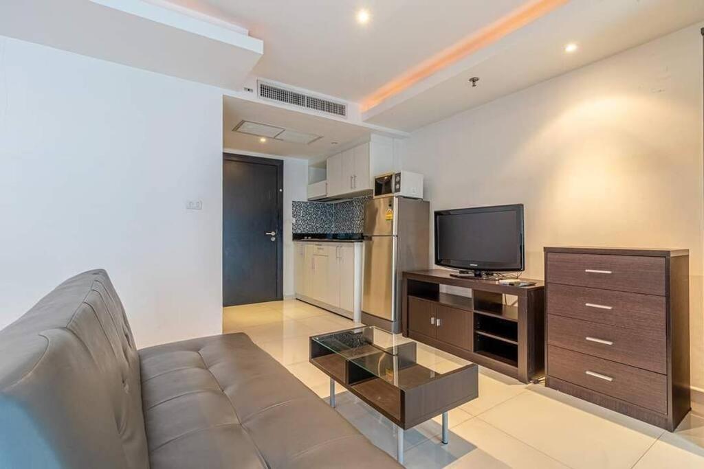 Avenue Residence C5 Pattaya Eksteriør billede